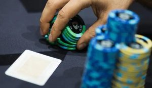 德州扑克翻前加注 遇到这七种情况要调整尺度